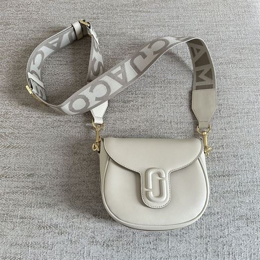 DIOR MARC JACOBS THE J MACRC LATTE SADDLE BAG – DOB090