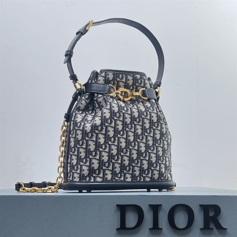 DIOR MEDIUM C EST DIOR BAG BLUE DIOR OBLIQUE JACQUARD – DOB045