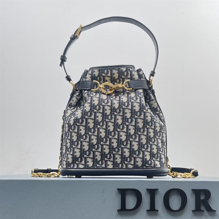 DIOR MEDIUM C EST DIOR BAG BLUE DIOR OBLIQUE JACQUARD – DOB045