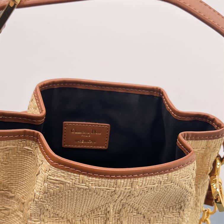 DIOR MEDIUM C EST DIOR BAG NATURAL CANNAGE RAFFIA – DOB044
