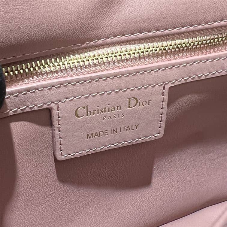 DIOR MEDIUM DIOR CARO BAG ROSE DES VENTS QUILTED MACROCANNAGE CALFSKIN – DOB063