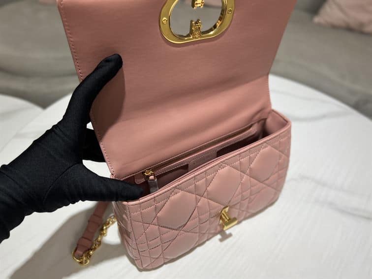 DIOR MEDIUM DIOR CARO BAG ROSE DES VENTS QUILTED MACROCANNAGE CALFSKIN – DOB063
