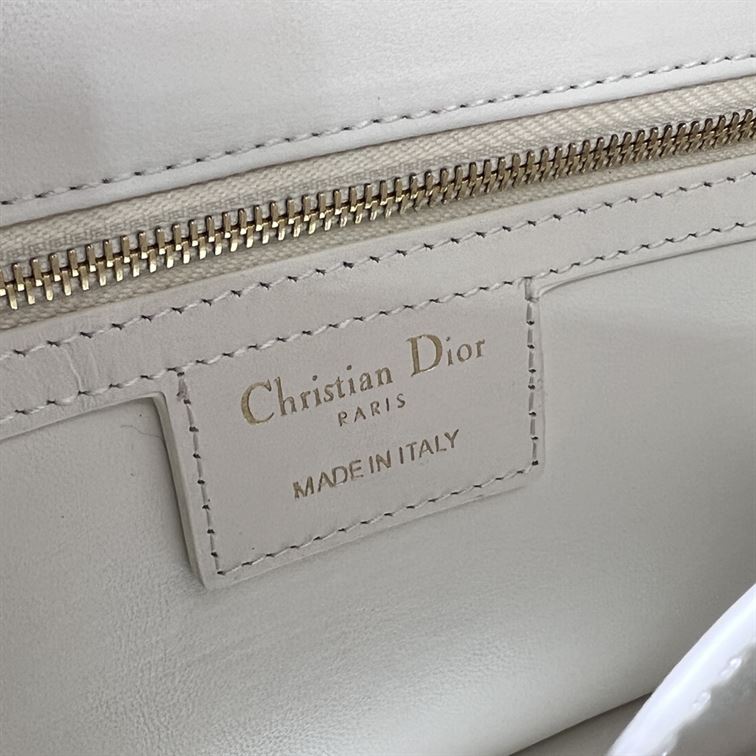 DIOR MEDIUM DIOR CARO BAG WHITE QUILTED MACROCANNAGE CALFSKIN – DOB062
