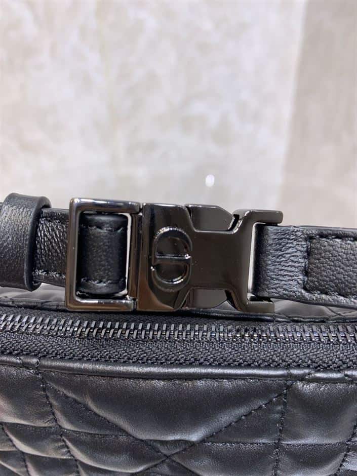 DIOR MEDIUM DIORTRAVEL NOMAD POUCH BLACK MACROCANNAGE CALFSKIN – DOB078