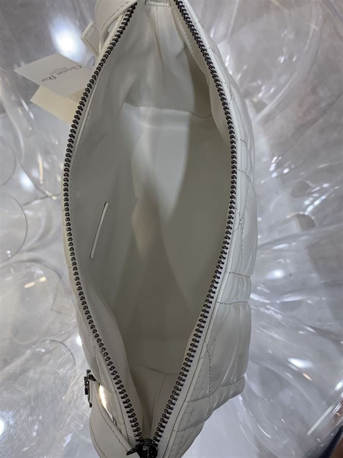 DIOR MEDIUM DIORTRAVEL NOMAD POUCH WHITE MACROCANNAGE CALFSKIN – DOB079