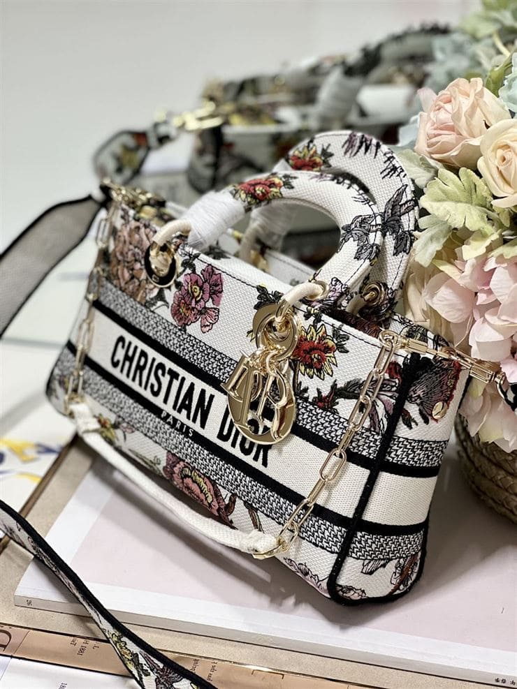DIOR MEDIUM LADY D-JOY BAG – DOB026