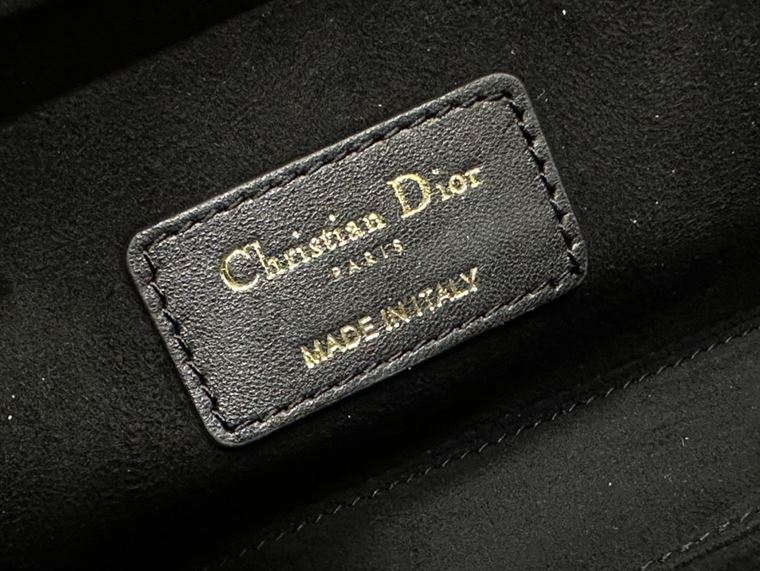 DIOR MEDIUM LADY D-JOY BAG BLACK QUILTED EFFECT LAMBSKIN WITH ORNAMENTAL MOTIF – DOB059