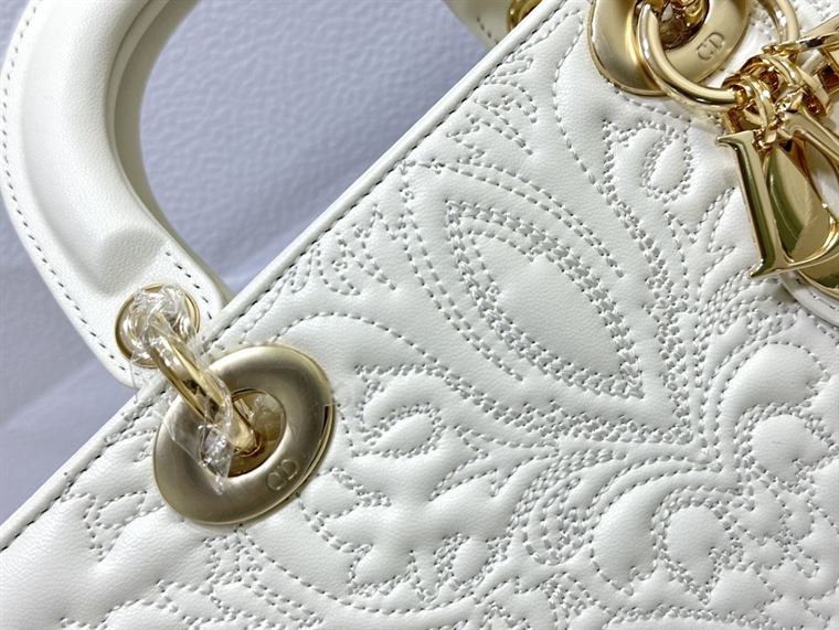 DIOR MEDIUM LADY D-JOY BAG LATTE QUILTED EFFECT LAMBSKIN WITH ORNAMENTAL MOTIF – DOB060
