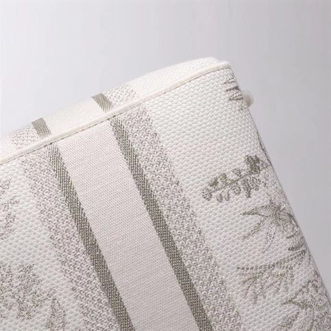 DIOR MEDIUM LADY D-LITE WHITE BAG – DOB010