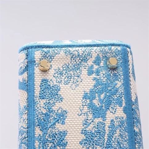 DIOR MEDIUM LADY D-LITE BAG CORNFLOWER BLUE TOILE DE JOUY EMBROIDERY – DOB009