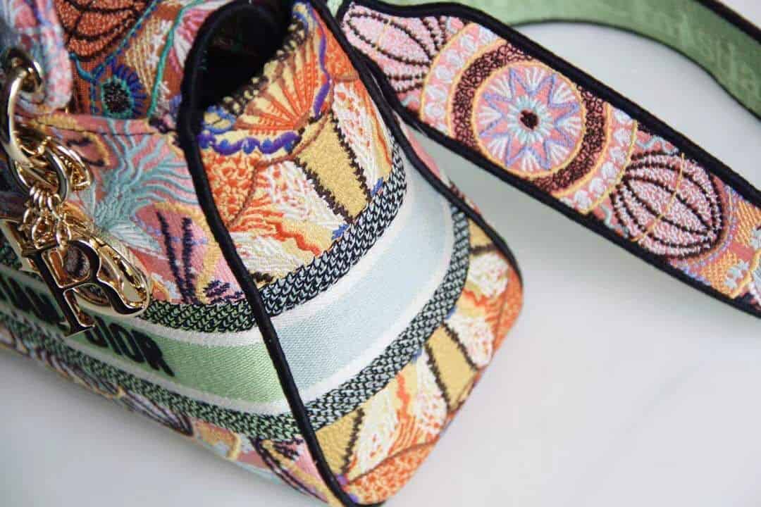 DIOR MEDIUM LADY D-LITE BAG IN MULTICOLOR LIGHTS EMBROIDERY – DOB017