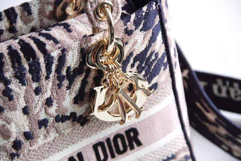 DIOR MEDIUM LADY D-LITE BAG IN MULTICOLOR TIE EMBROIDERY – DOB016
