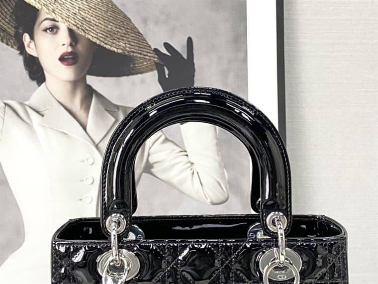 DIOR MEDIUM LADY DIOR BAG BLACK PATENT CANNAGE CALFSKIN – DOB037