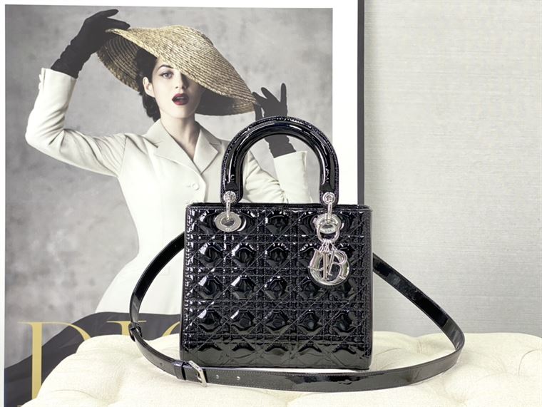 DIOR MEDIUM LADY DIOR BAG BLACK PATENT CANNAGE CALFSKIN – DOB037
