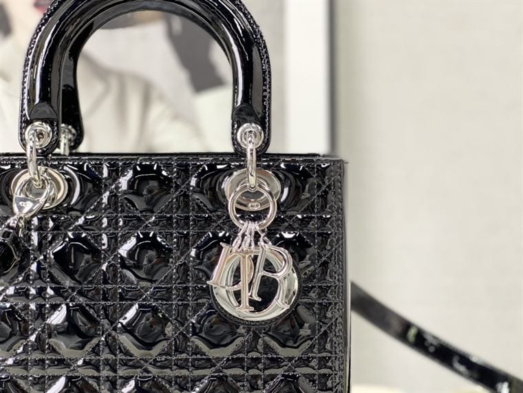 DIOR MEDIUM LADY DIOR BAG BLACK PATENT CANNAGE CALFSKIN – DOB037