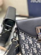 DIOR MESSENGER POUCH OBLIQUE GALAXY – DOB080