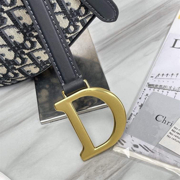 DIOR SADDLE BAG WITH STRAP BLUE DIOR OBLIQUE JACQUARD – DOB032