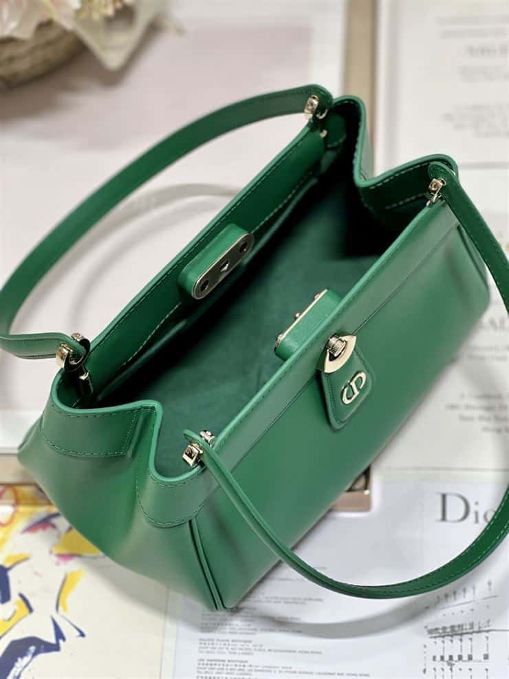 DIOR SMALL DIOR KEY BAG GREEN – DOB023