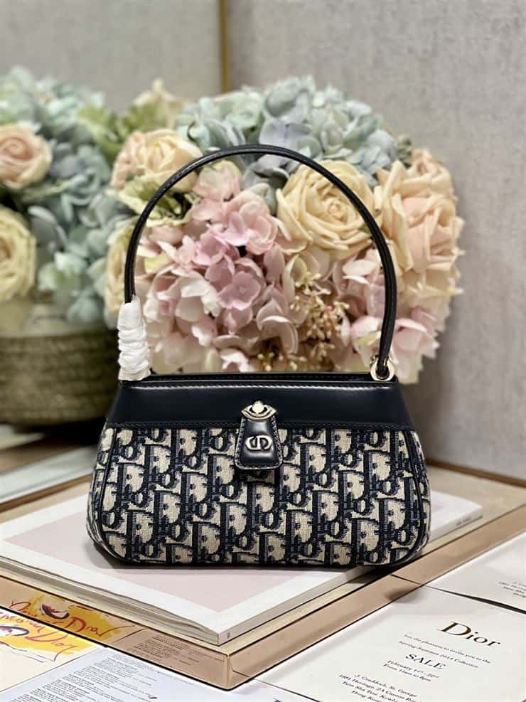 DIOR SMALL DIOR KEY BAG BLUE OBLIQUE JACQUARD – DOB022