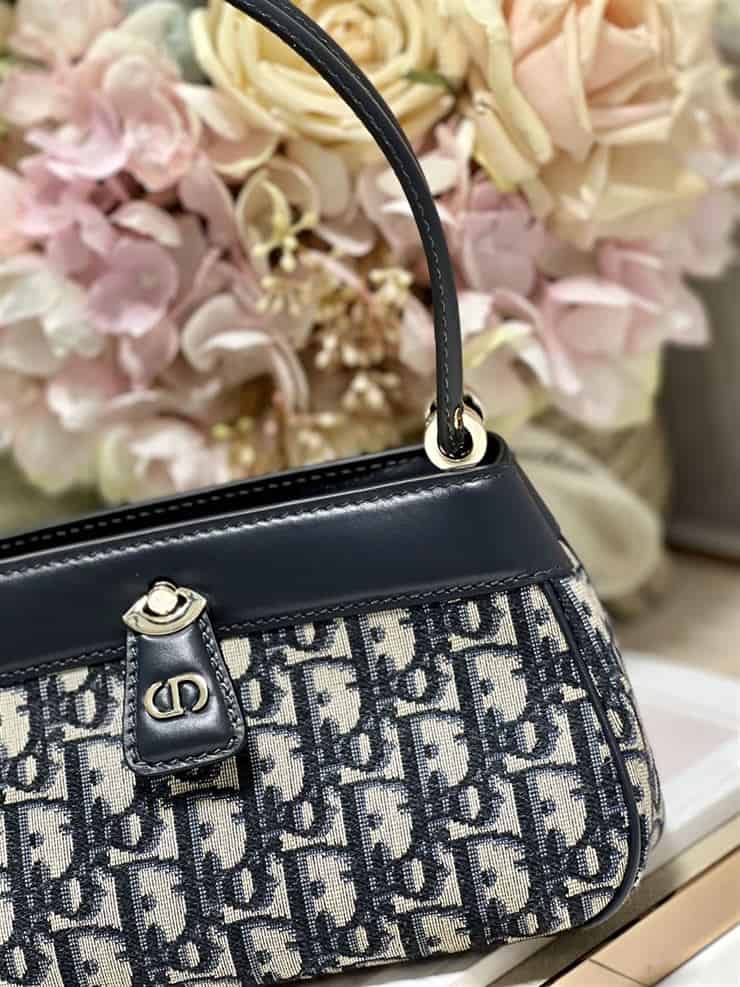 DIOR SMALL DIOR KEY BAG BLUE OBLIQUE JACQUARD – DOB022