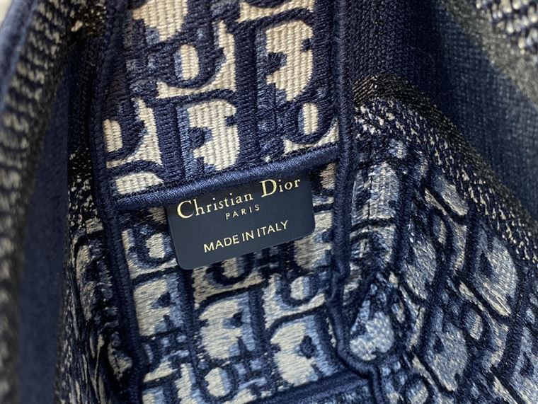 DIOR SMALL DIORCAMP BAG BLUE DIOR OBLIQUE EMBROIDERY – DOB076