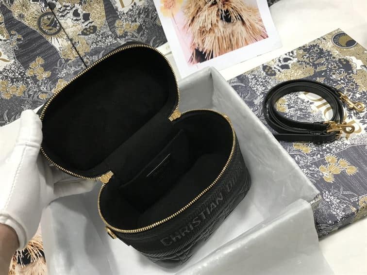 DIOR SMALL DIORTRAVEL VANITY CASE BLACK CANNAGE LAMBSKIN – DOB123