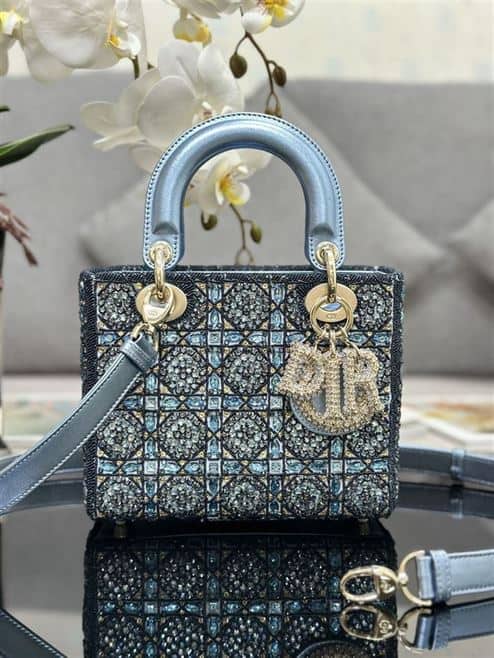 DIOR SMALL LADY DIOR BAG – DOB040