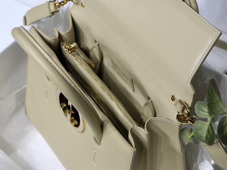 DIOR ST-HONORE TOTE BAG BEIGE – DOB086