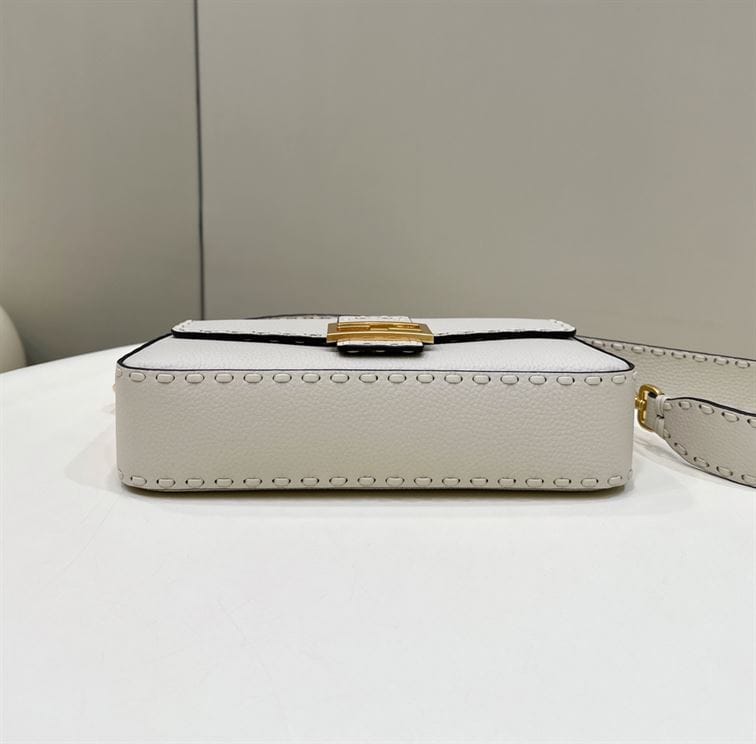 FENDI BAGUETTE CAMELLIA SELLERIA BAG WITH OVERSIZE TOPSTITCHING – F027