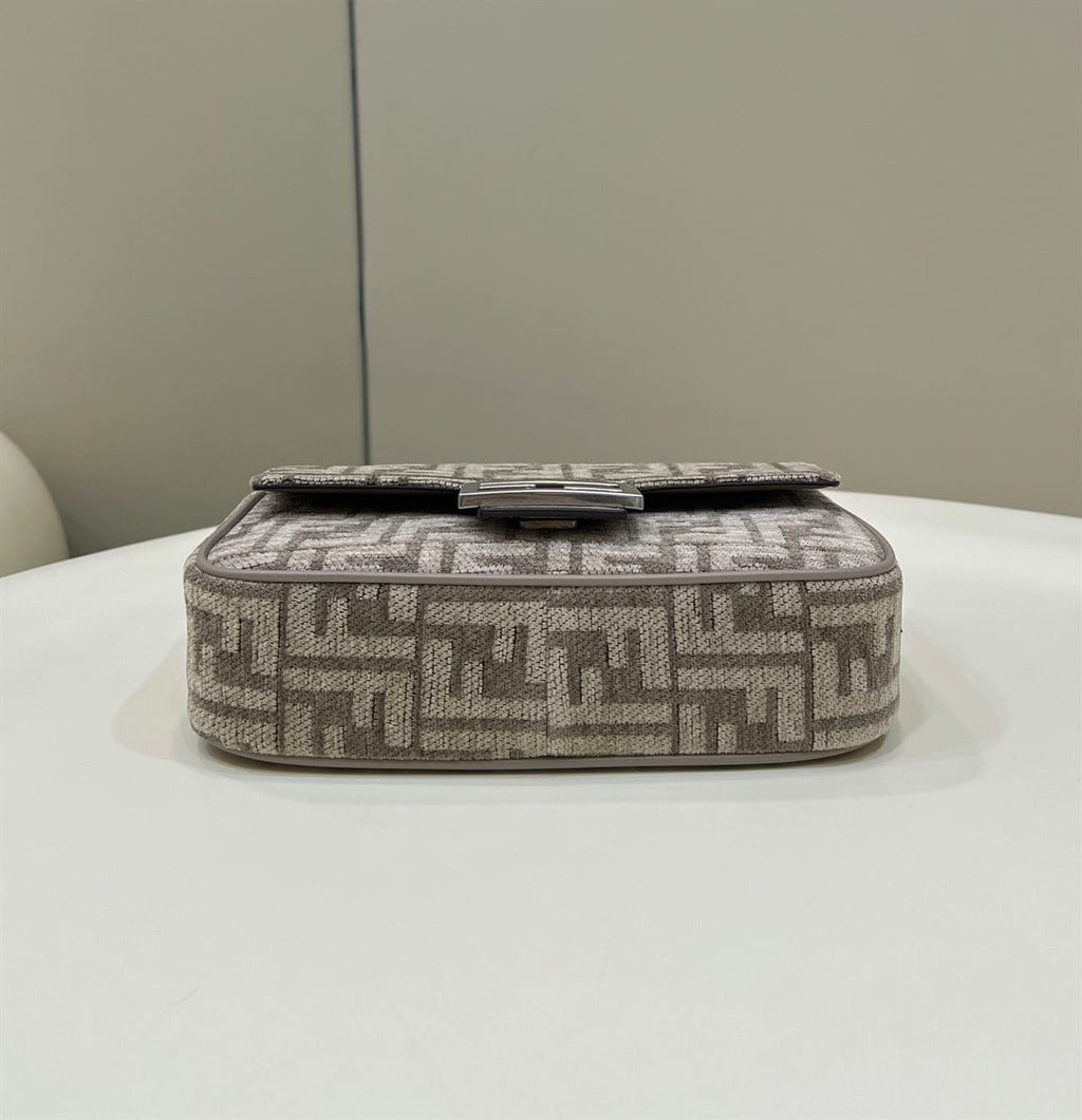 FENDI BAGUETTE CHAIN MIDI DARK GREY FF TAPESTRY FABRIC BAG – F026