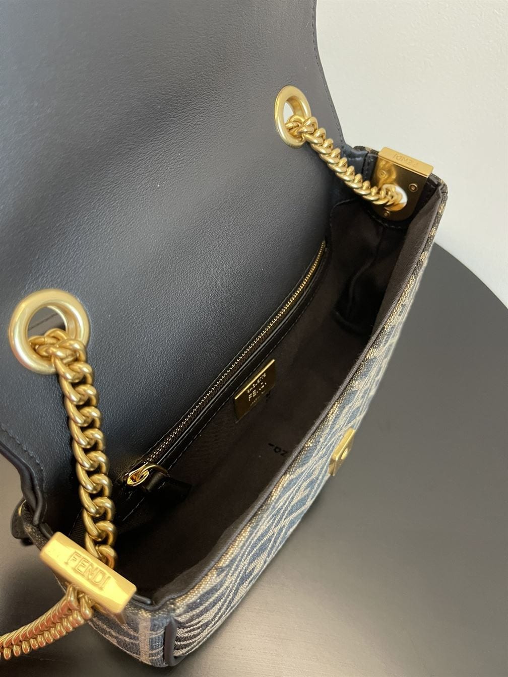 FENDI BAGUETTE CHAIN MIDI JACQUARD FF FABRIC BAG – F002