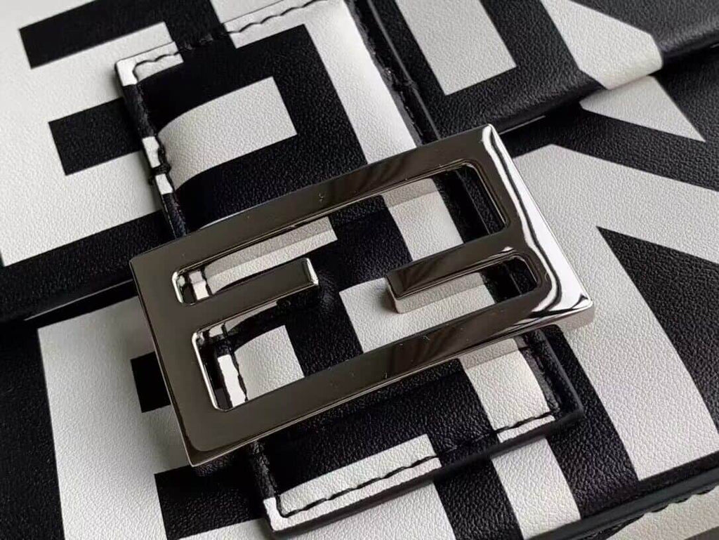 FENDI BAGUETTE TWO TONE LEATHER FENDI BY MARC JACOBS BAG – F045