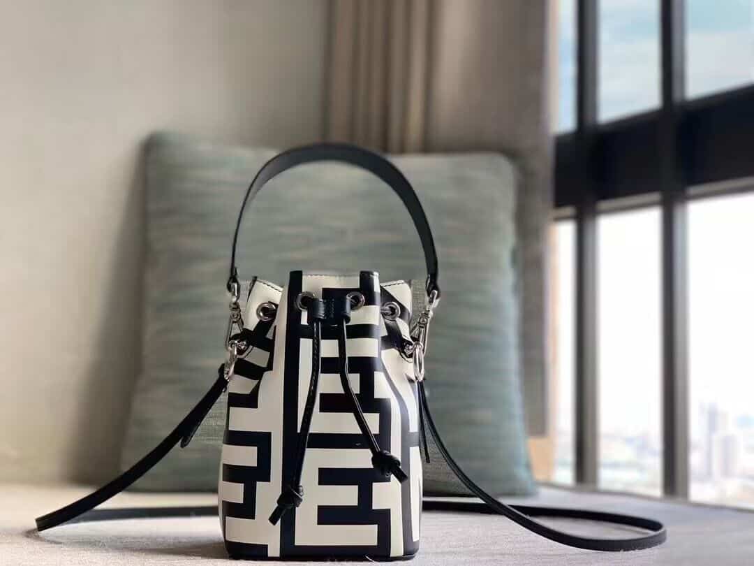 FENDI MON TRESOR TWO TONE LEATHER FENDI BY MACR JACOBS MINI BAG – F042