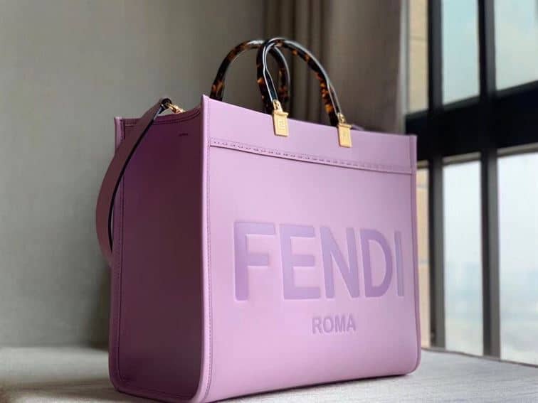 FENDI SUNSHINE MEDIUM LILAC LEATHER SHOPPER – F020