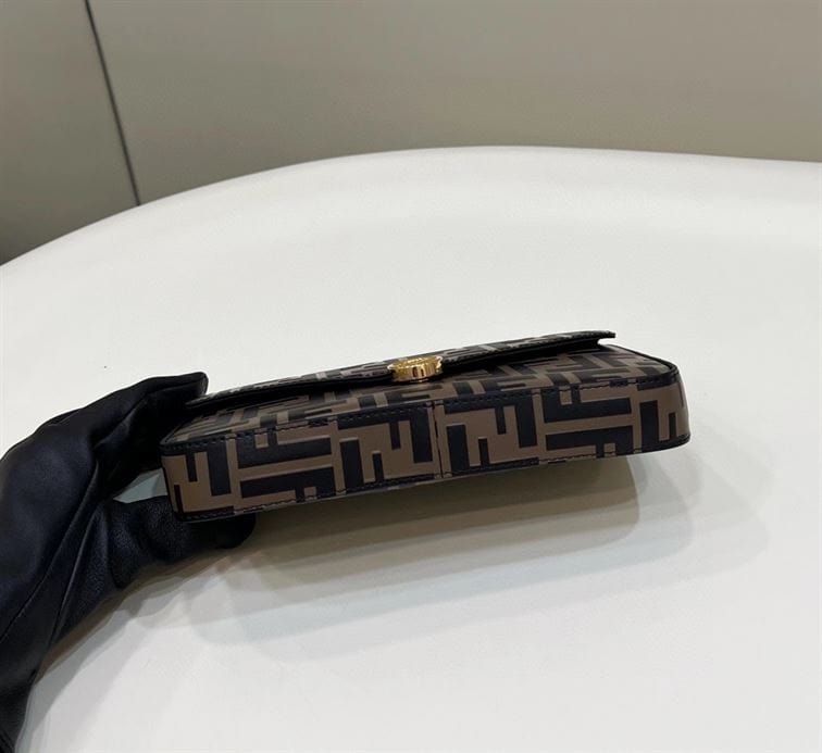 FENDI WALLET ON CHAIN WITH POUCHES BROWN LEATHER MINI BAG – F056