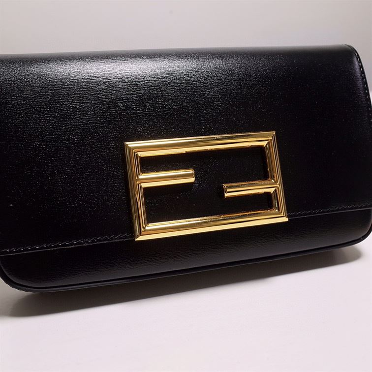 FENDI WALLET ON CHAIN WITH POUCHES BLACK MINI BAG – F054