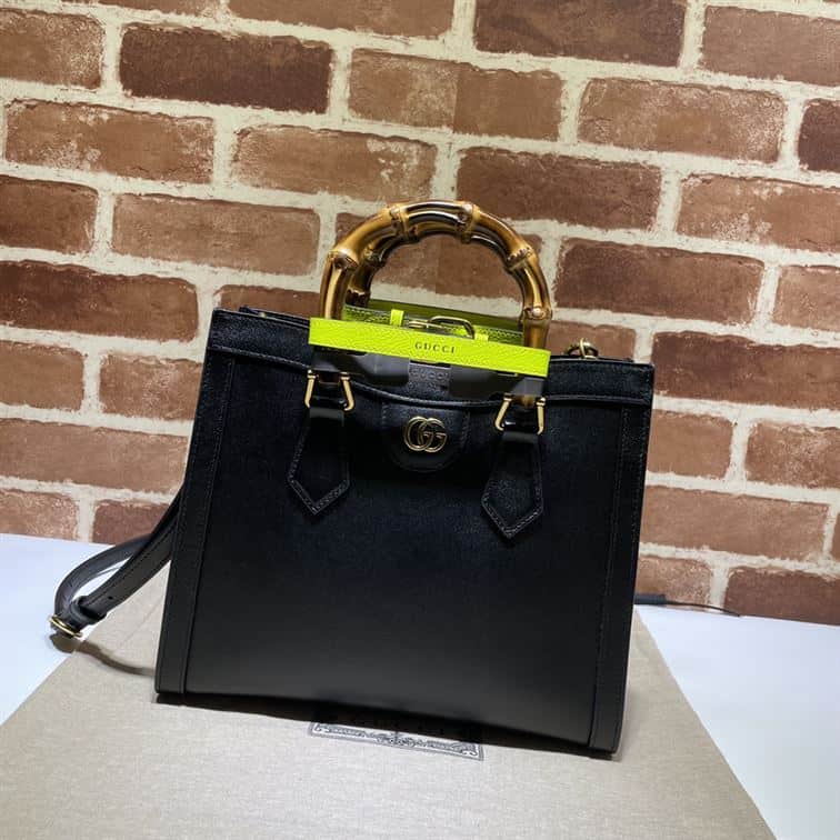 GUCCI DIANA SMALL NOTE BAG IN BLACK LEATHER – GB03