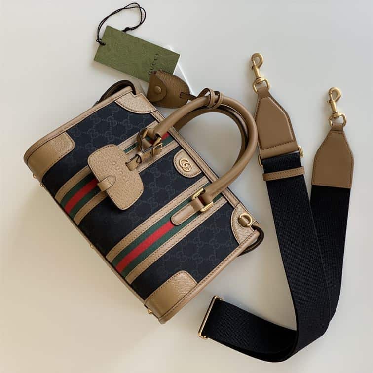 GUCCI DOUBLE G TOP HANDLE SMALL NOTE BAG – GB94