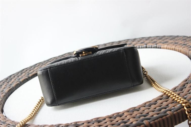 GUCCI GG MARMONT MINI TOP HANDLE BAG – GB82