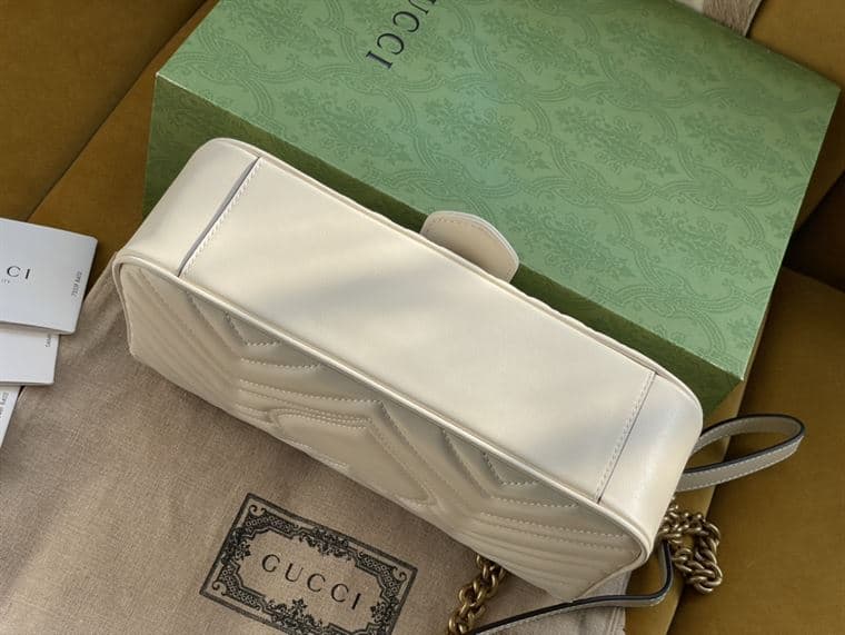 GUCCI GG MARMONT SMALL SHOULDER BAG IN WHITE LEATHER – GB59