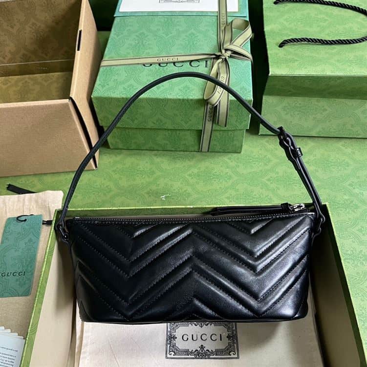 GUCCI MARMONT SHOULDER BAG IN BLACK LEATHER – GB16