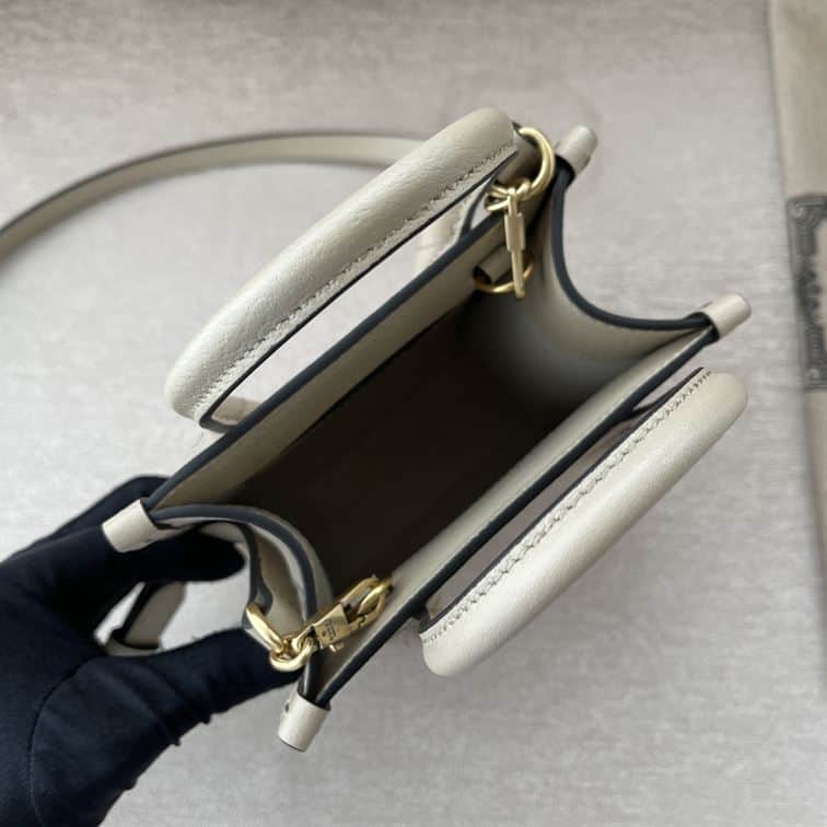 GUCCI MINI NOTE BAG WITH INTERLOCKING G BEIGE AND WHITE GG SUPREME CANVAS – GB35