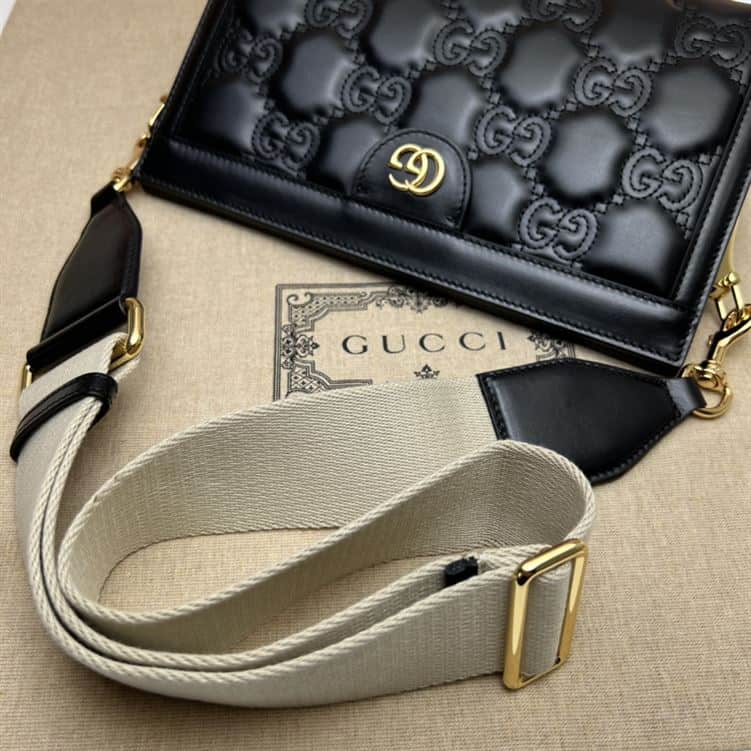 GUCCI SMALL GG QUILTED LEATHER BAG IN BLACK – GB29