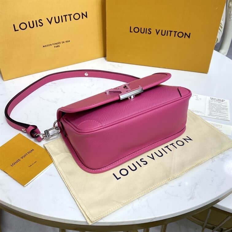 LOUIS VUITTON BUCI EPI LEATHER Pink – LW011