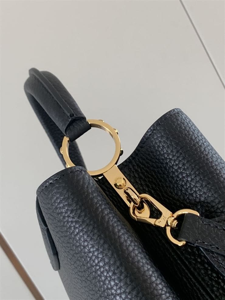 LOUIS VUITTON CAPUCINES BB Black – LW042