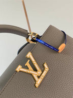 LOUIS VUITTON CAPUCINES BB – LW043