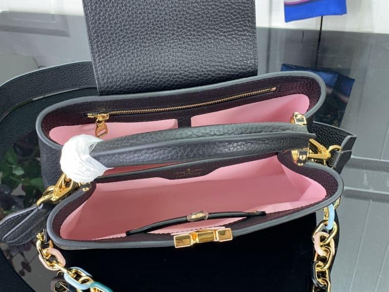 LOUIS VUITTON CAPUCINES BB BLACK – LW101