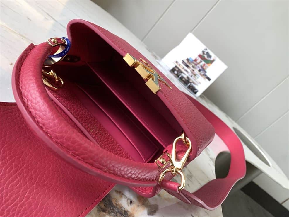 LOUIS VUITTON CAPUCINES MINI Red – LW047