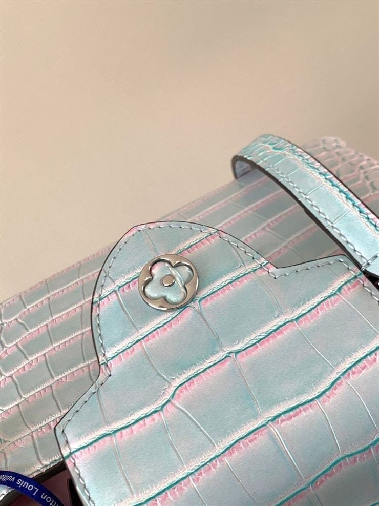 LOUIS VUITTON CAPUCINES MINI Light Blue – LW053