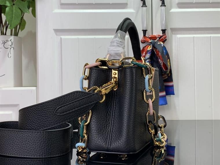 LOUIS VUITTON CAPUCINES MINI BLACK – LW108